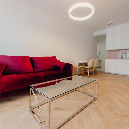 3 Bedrooms Premium Bella Rosa For 8 Guests With Ac And Underground Parking Rzeszów Exterior foto