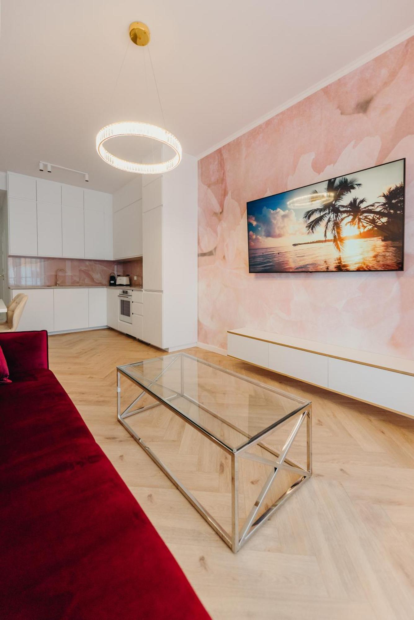 3 Bedrooms Premium Bella Rosa For 8 Guests With Ac And Underground Parking Rzeszów Exterior foto