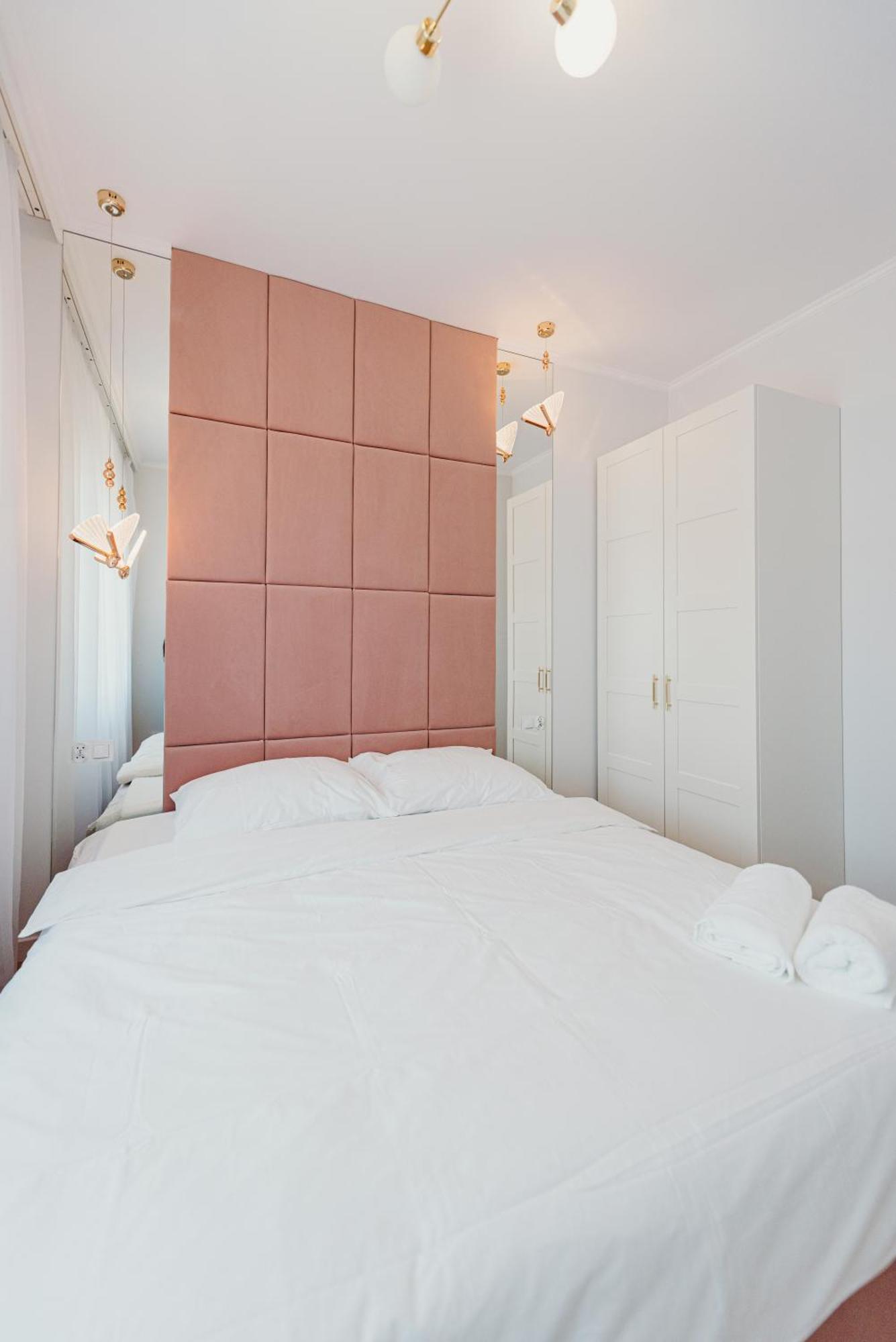 3 Bedrooms Premium Bella Rosa For 8 Guests With Ac And Underground Parking Rzeszów Exterior foto